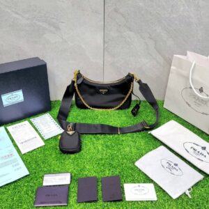 [국내배송]프라다 리에디션 2005 리나일론 백