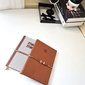 [국내배송]미우미우 다이어리 꼬냑 &캔버스