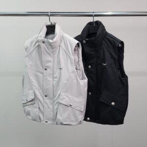 [국내배송]메종 마르지엘라 덕다운 엠보로고 패딩 조끼