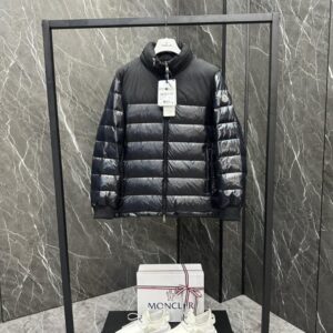 [국내배송]몽클레어 코이어즈 (Coyers) 다운 패딩